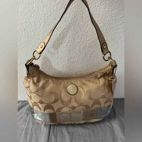 Coach Hobo - Picture 6 of 7